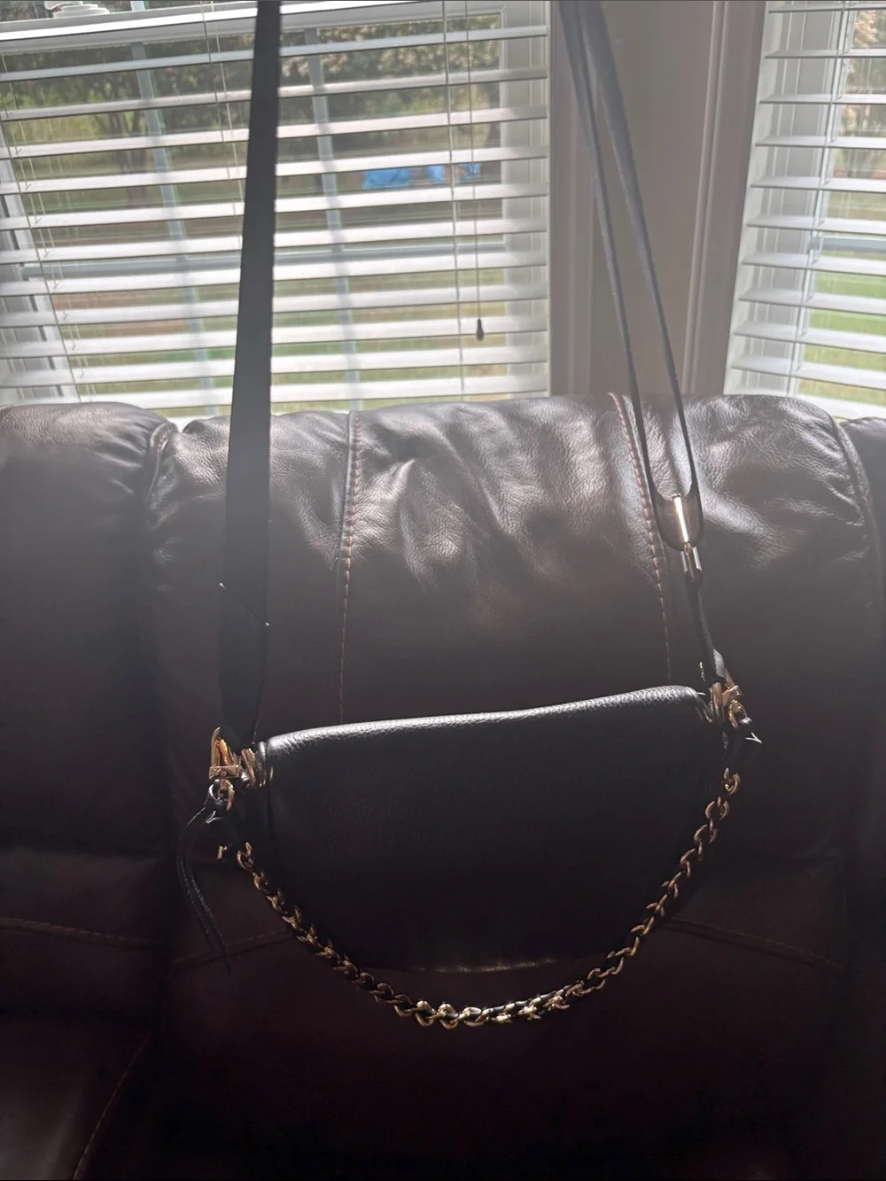 Michael Kors Black Leather Crossbody Bag with Gold Chain, Belt bag, crossbody.